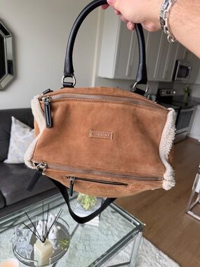 LIMITED EDITION Runway Givenchy Tan Suede Shearling-Trim Pandora Medium